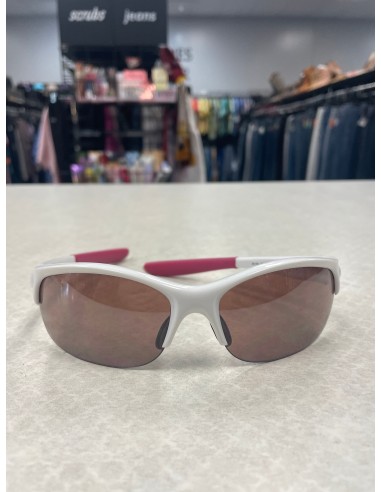 Sunglasses By Oakley, Size: Medium à prix réduit toute l'année